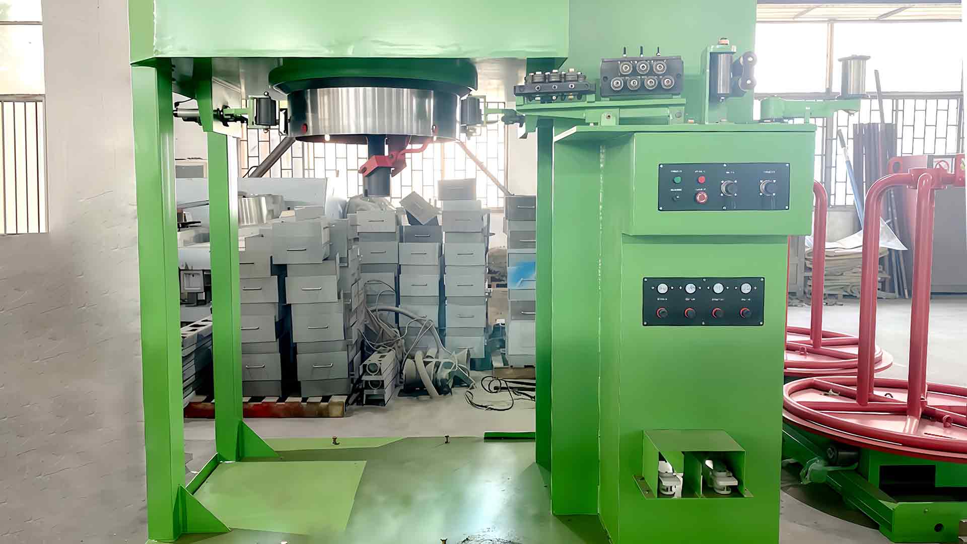 Water Tank Wire Drawing Machine은 인발 공정 중 긁힘, 산화 또는 미세 균열과 같은 와이어 표면 결함을 어떻게 관리합니까?